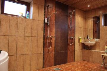 Фото номера Загородный дом с сауной Гостевой дом Krapi Guesthouse г. Treimani 34