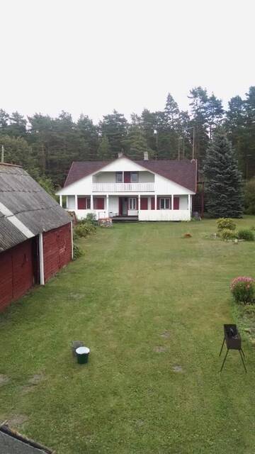 Фото номера Дом с 4 спальнями Загородные дома Treimani Summer House г. Treimani 10