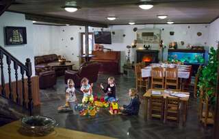 Фото Гостевой дом Krapi Guesthouse г. Treimani